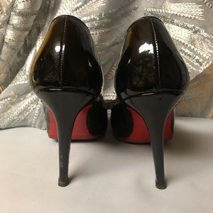 Authentic Christian louboutin pumps 38.5